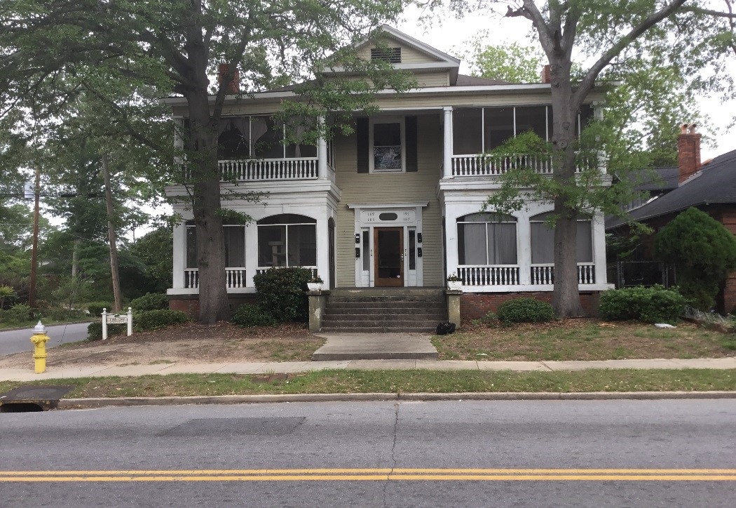 Primary Photo - Twin Oaks Apartments