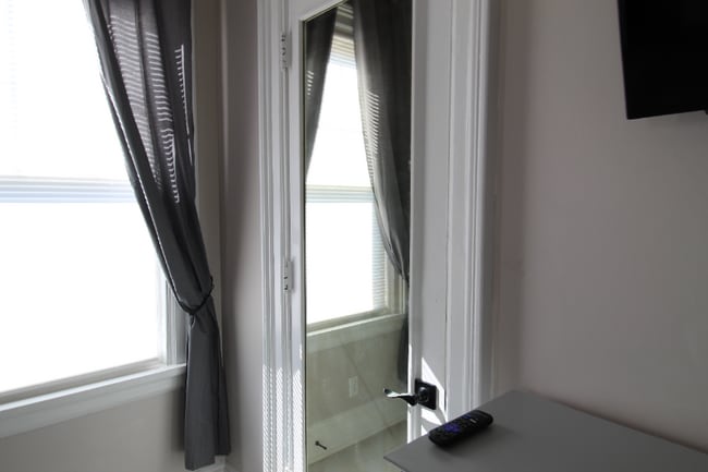 Building Photo - 800 Monroe Ave