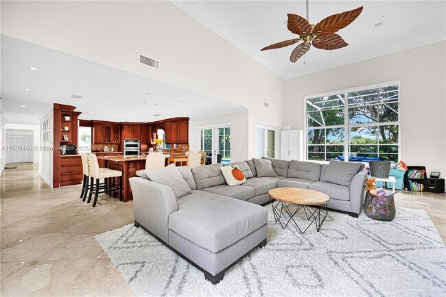 Foto del edificio - 9866 SW 111th Ter