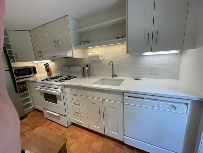 Foto del edificio - 3803 Yuma St NW