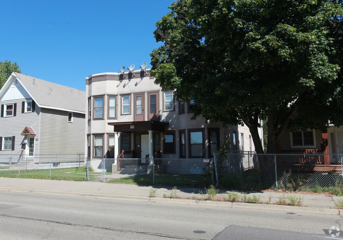 Building Photo - Fortune Apartments