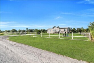 Building Photo - 7824 8th Pl