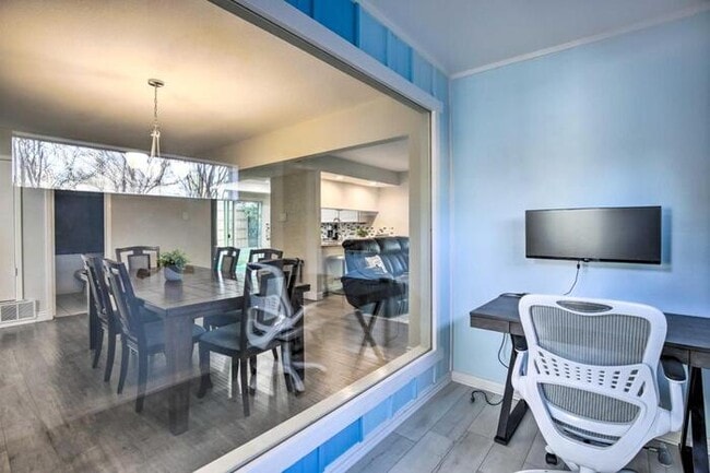 Foto del edificio - 7 Justin Ct