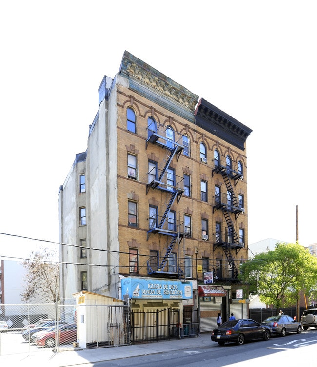 Building Photo - 504 Brook Ave