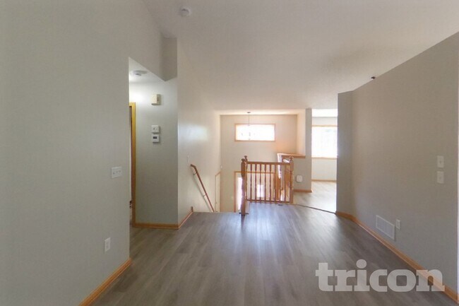 Foto del edificio - 9778 43rd St NE