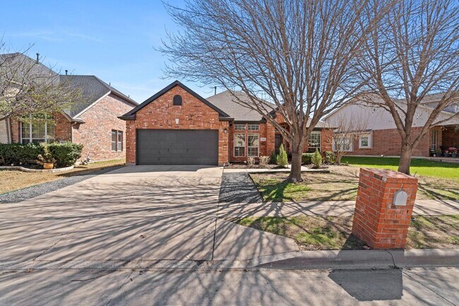 Building Photo - 8664 Glenburne Dr