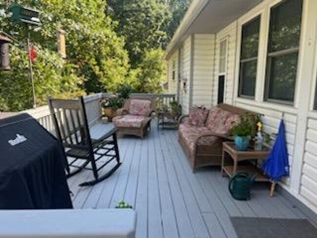 Foto del edificio - 3 Bedroom Waterfront Ranch Home Ashbrook S...