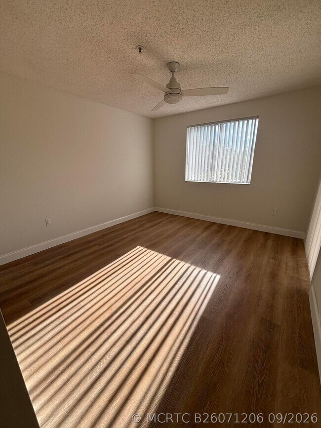 Foto del edificio - 3870 Lyons Rd