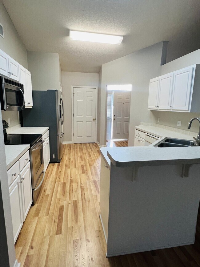 Foto del edificio - 7208 Manatee St