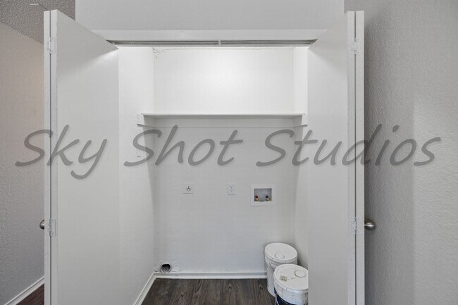 Foto del edificio - 2542 Avenue H