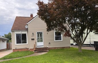 Building Photo - 12405 Reindeer Ave
