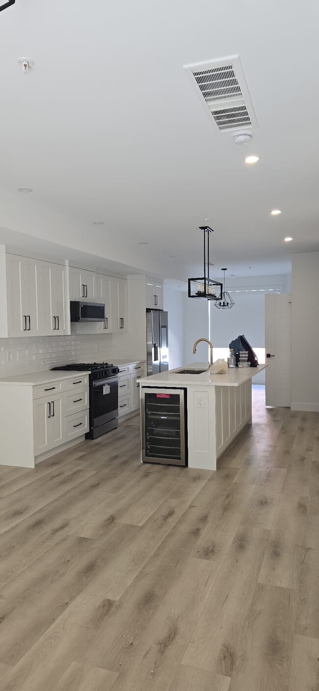 Building Photo - 1975 Shannon Lake Rd