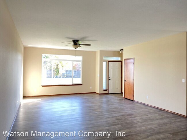 Building Photo - 3 br, 2 bath House - 12811 N Raptor