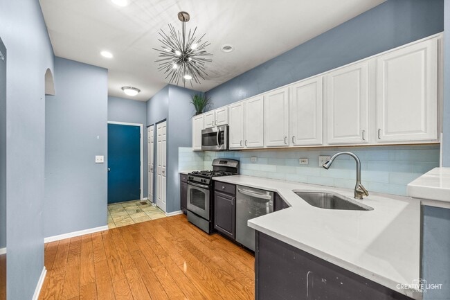 Building Photo - 612 Waterview Ct