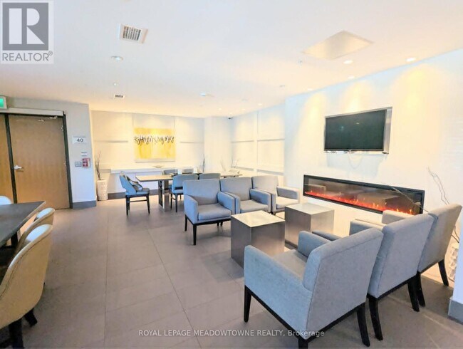 Building Photo - 1105 Leger Wy