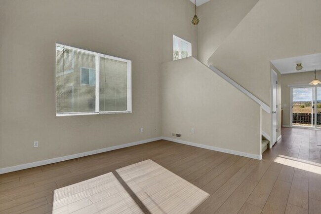 Foto del edificio - 1062 Swayback Dr