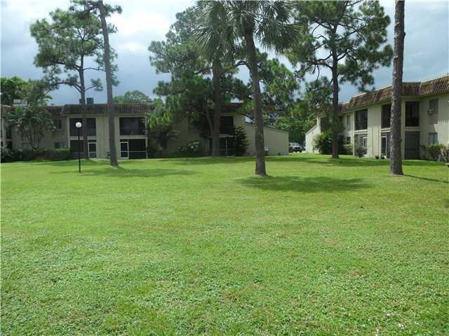 Foto principal - 6060 Forest Hill Blvd