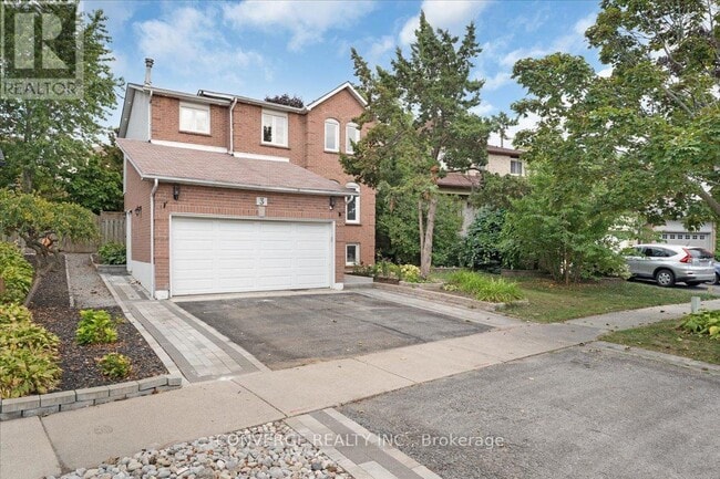 Building Photo - 3 Plowman Dr