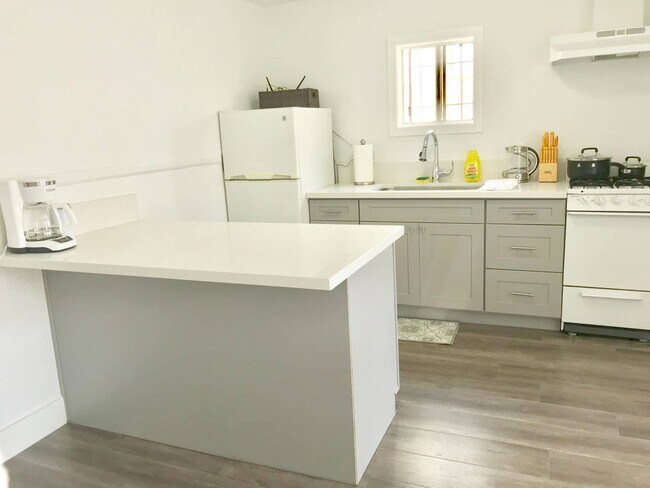 Foto del edificio - 619 W Kelso St