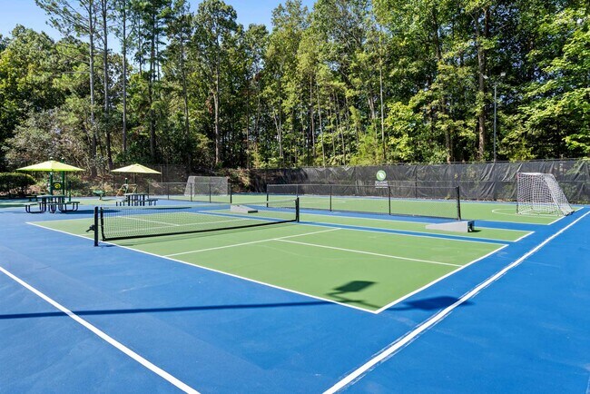 Building Photo - Belmont Crossing Apartment Homes