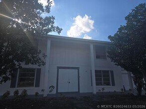 Building Photo - 1243 Kinglet Terrace