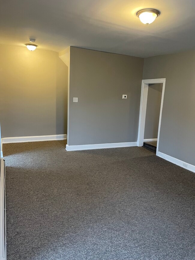 277 E Market St Unit 277 C, Hallam, PA 17406 Apartments in Hallam, PA