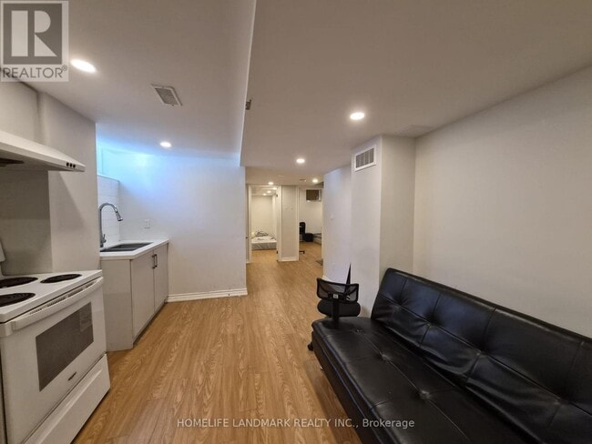 Building Photo - 26 Catamaran Dr