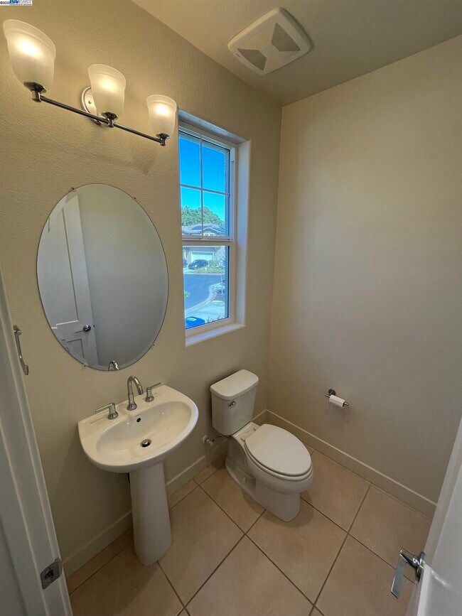 Foto del edificio - 17659 Whisper Ln