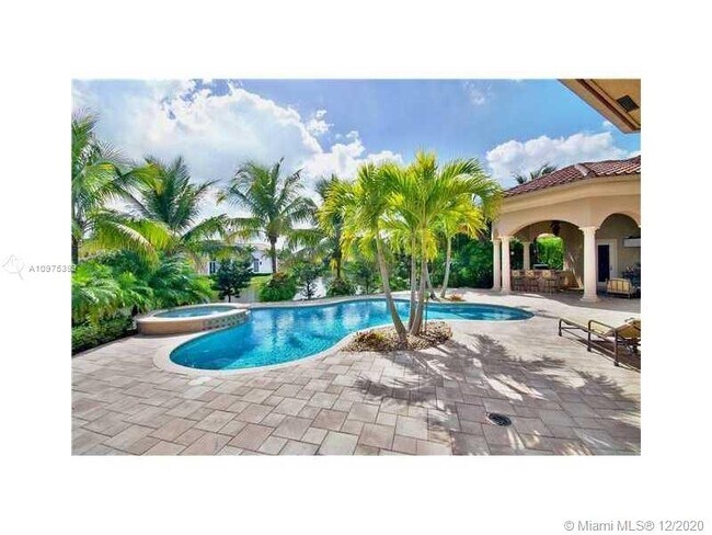 Foto del edificio - 10300 Sweet Bay St