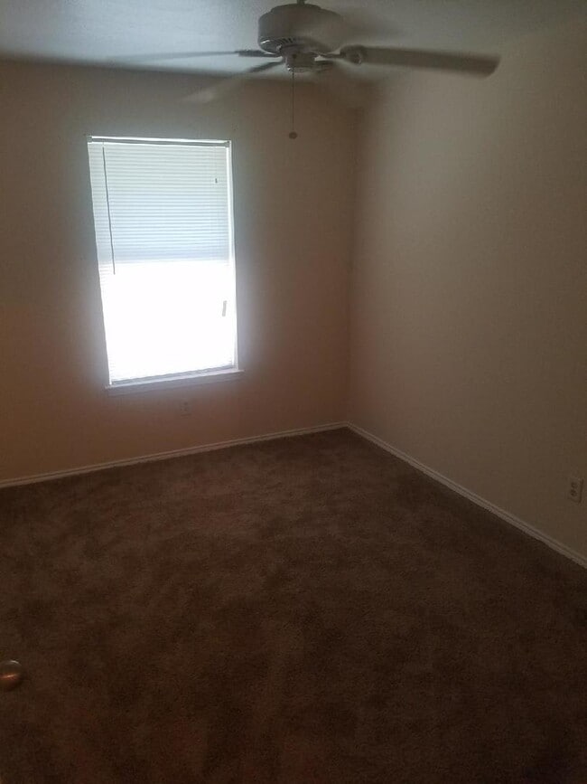 Photo - 1829-1831 Dillard St Apartment