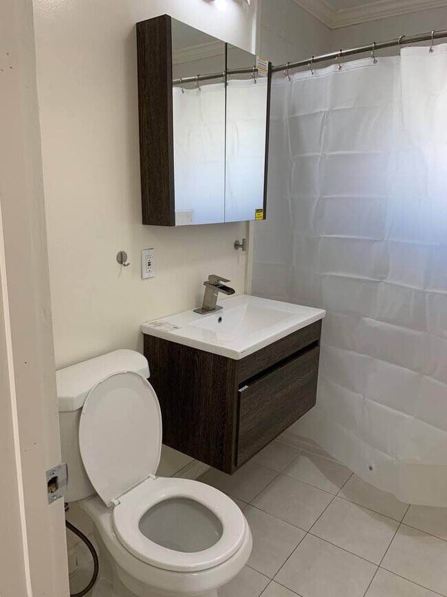 Foto del edificio - 938 Princess Anne Dr