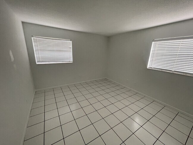 Foto del edificio - 2Bedroom 2Bathroom Duplex
