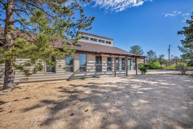 Building Photo - 25 El Caballo Trail