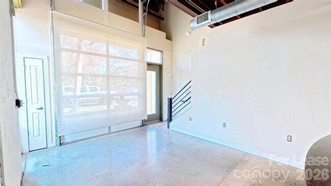 Foto del edificio - 800 Academy St