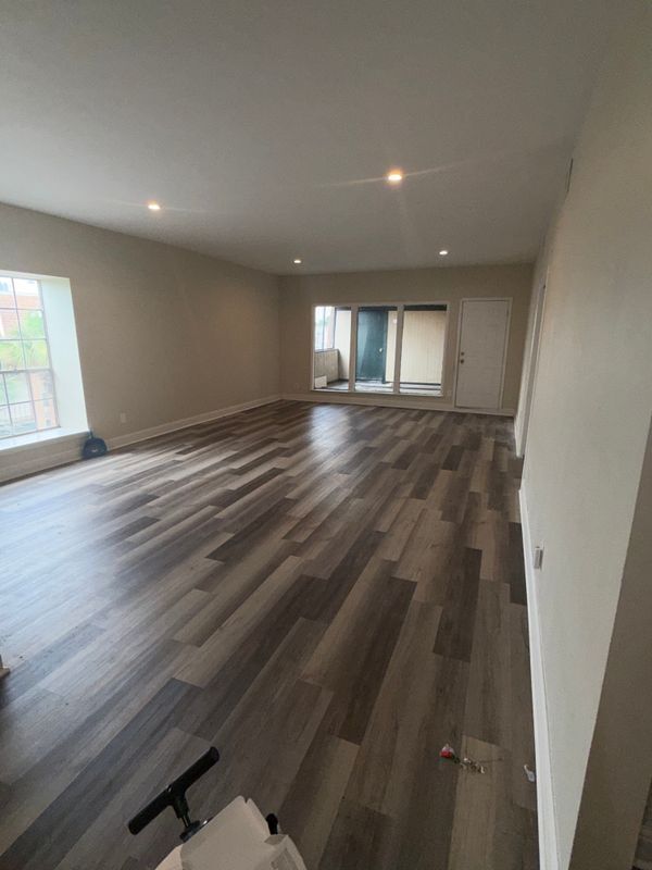 Foto del edificio - 3126 Edenborn Ave