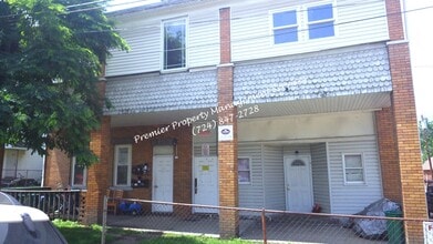 Building Photo - 699 Olive Ln