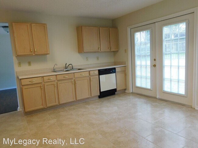 Building Photo - 3 br, 2.5 bath House - 249 Victoria Point