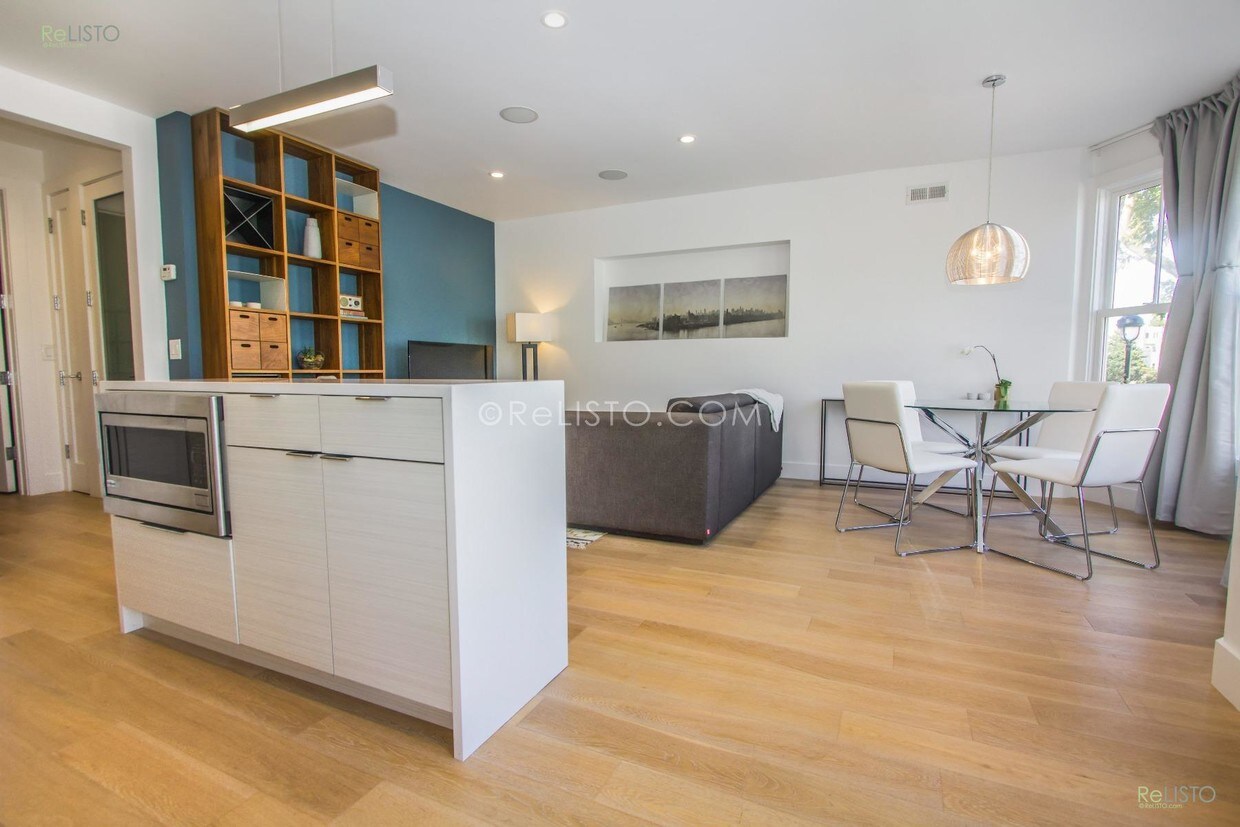 Foto principal - 392 Corbett Ave