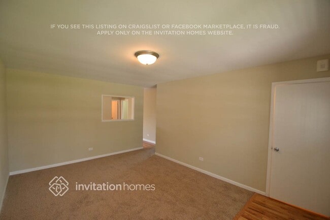 Building Photo - 2401 Birch Ln