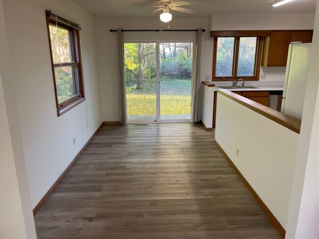 Dining room - 3209 Churchill Dr