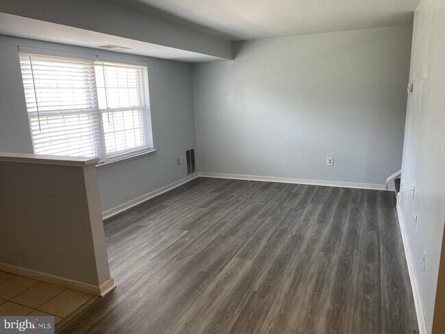 Foto del edificio - 9180 Hitching Post Ln