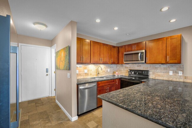 Foto del edificio - Maui Lani Terraces D-204 – Furnished 1 Bed...
