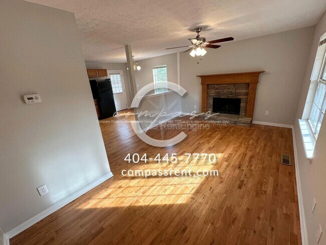 Building Photo - 484 Rustin Dr