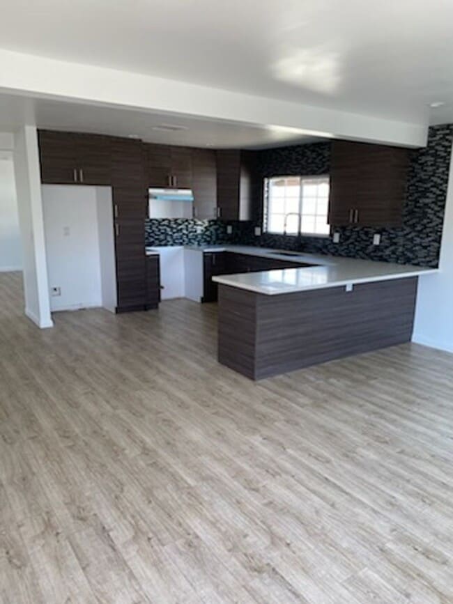 Building Photo - 11709-11711 Adenmoor Ave