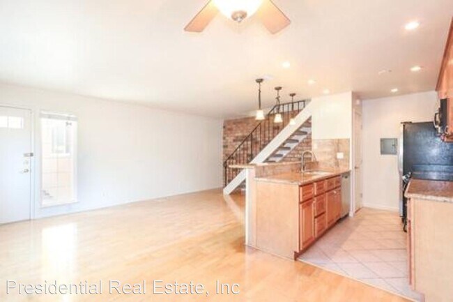 Foto del edificio - 2 br, 1 bath House - 5715 Calmor Ave #2