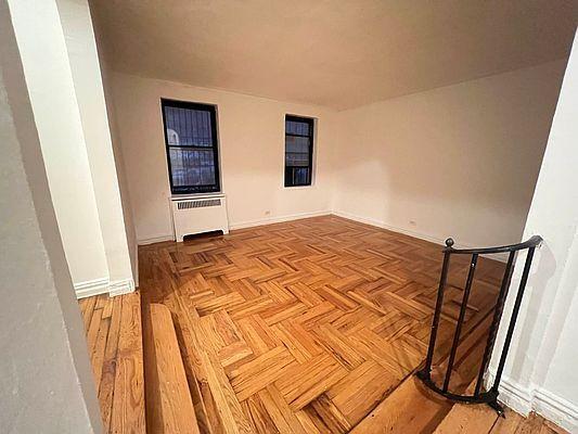 Foto del edificio - 1 bedroom in BRONX NY 10467