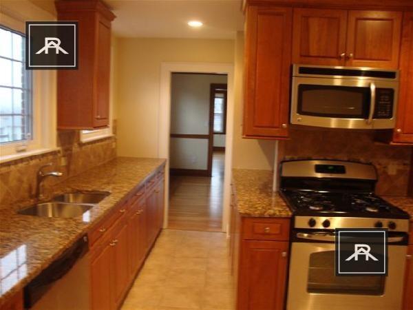 Foto del edificio - 4 bedroom in Brighton MA 02135