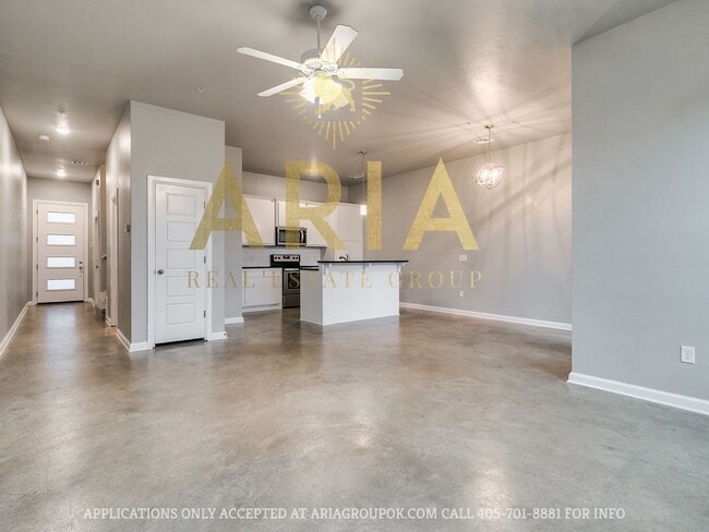 Foto del edificio - West Norman Urban Contemporary 3 Bed/2.5 Bath West Main Lofts Townhome Available Now!