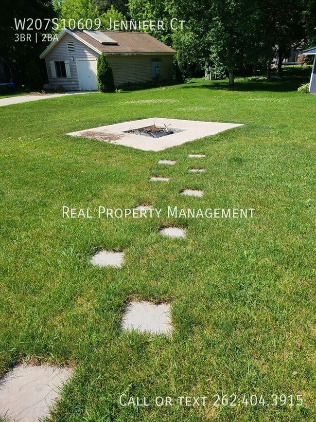 Building Photo - W207S10609 Jennifer Ct