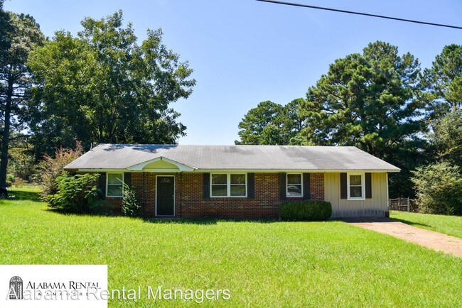 Building Photo - 3 br, 1 bath House - 12094 Hemlock Avenue